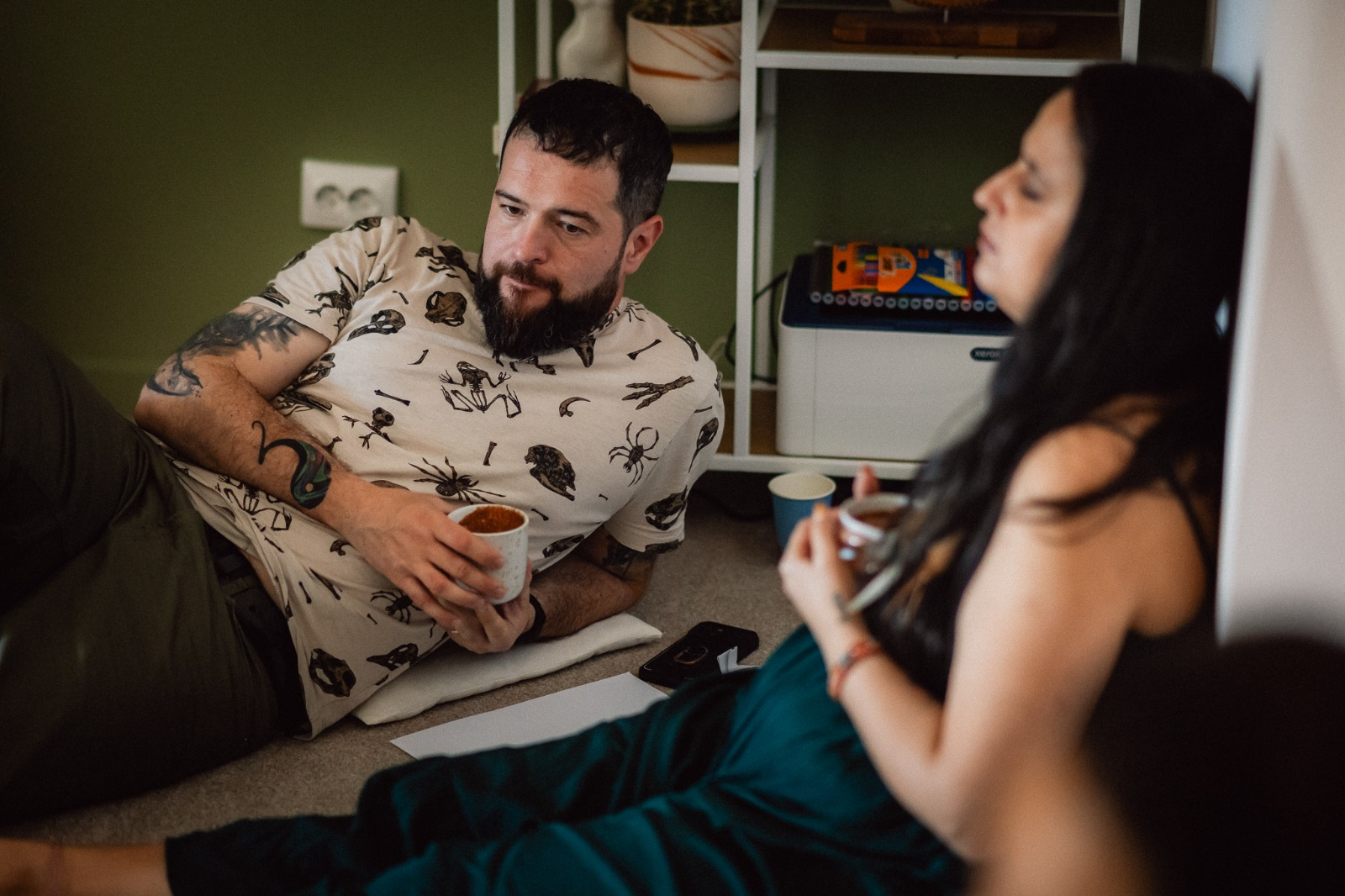 Cerc de femei și spațiu conținător pentru ceremonii cu cacao